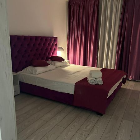 Cris Sunny Apartaments Năvodari Eksteriør billede